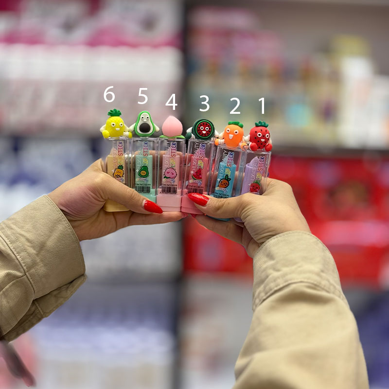 بالم لب سر عروسکی بالم لب سر عروسکی